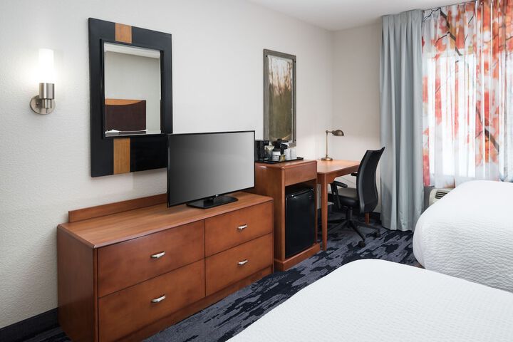Room 21 of 28