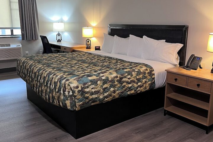 Room 15 of 28