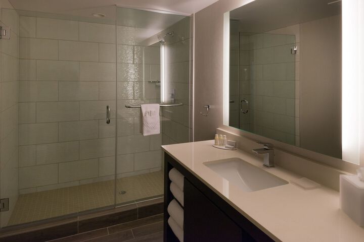 Room 31 of 63