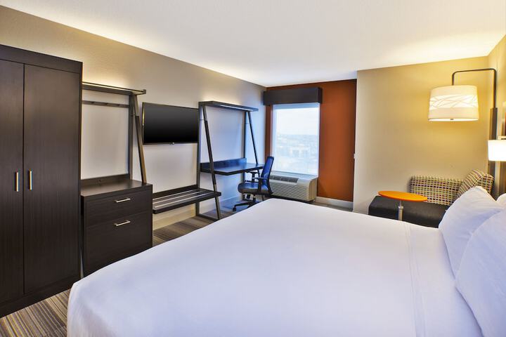 Room 18 of 36
