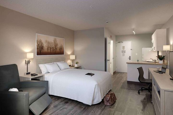 Room 15 of 19