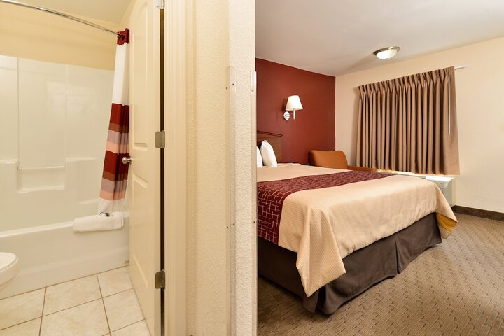 Room 13 of 23