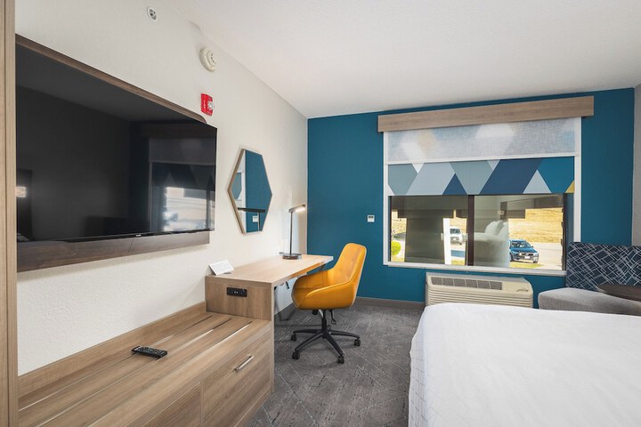 Holiday Inn Express Hotel & Suites St. Robert by IHG