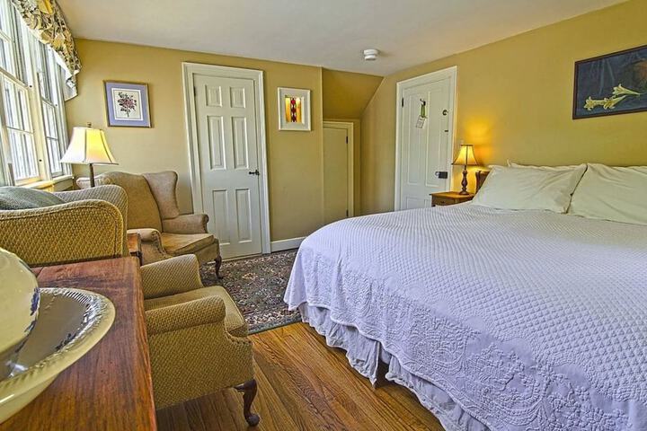 Room 27 of 124