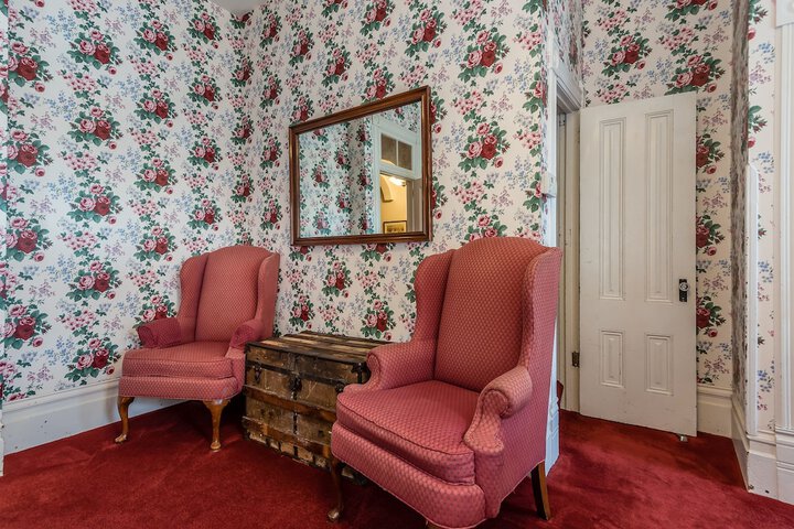 Room 20 of 63