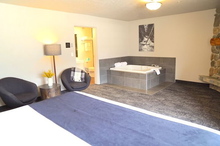 Hotel Ruby Ponderay / Sandpoint