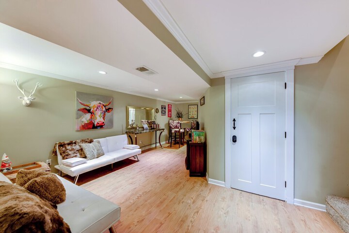 Family-friendly Twin Lakes Home Near Lake Mary!