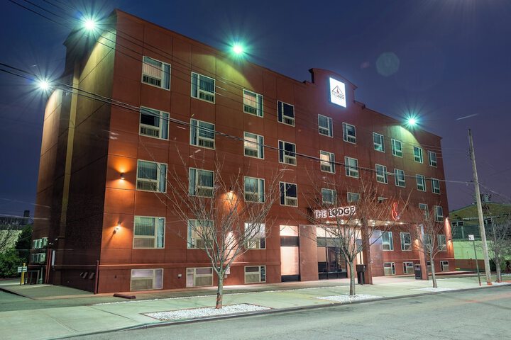 Hotel 11 of 34