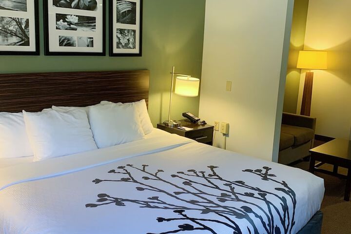 Sleep Inn & Suites Queensbury - Lake George