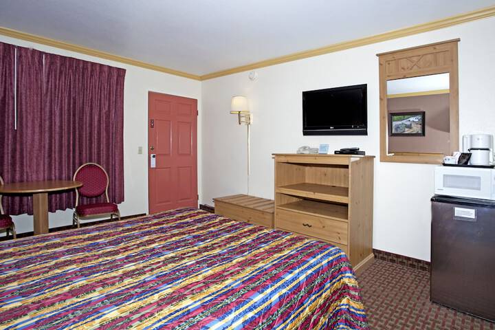 Room 52 of 56