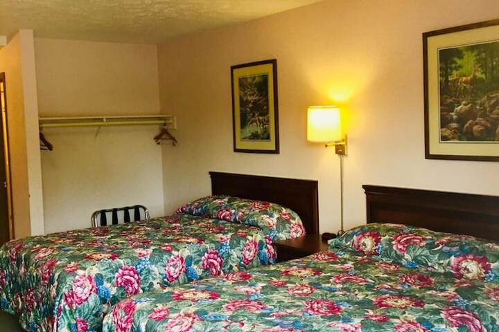Room 11 of 24
