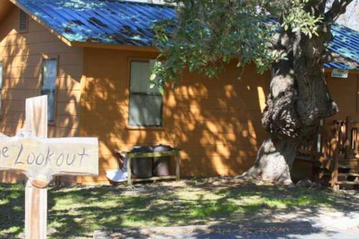 Utopia River Retreat