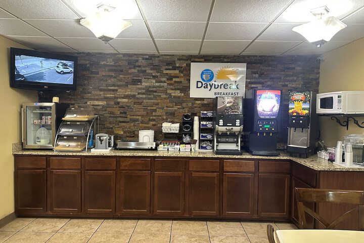 Breakfast/Coffee Service 52 of 60