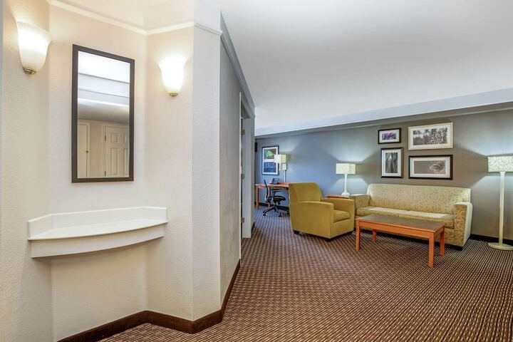 Room 19 of 29