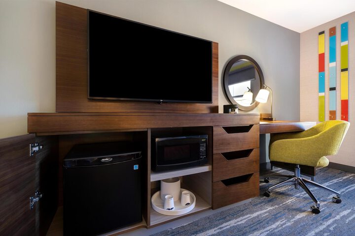 Hampton Inn & Suites Marina
