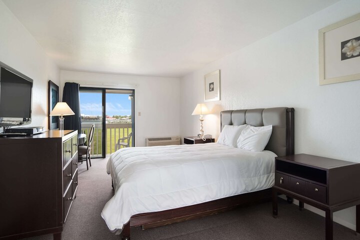 Room 42 of 68