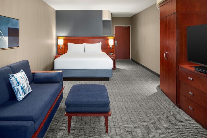 Room 22 of 32