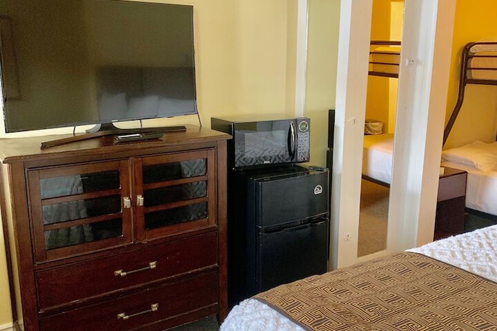 Room 126 of 187