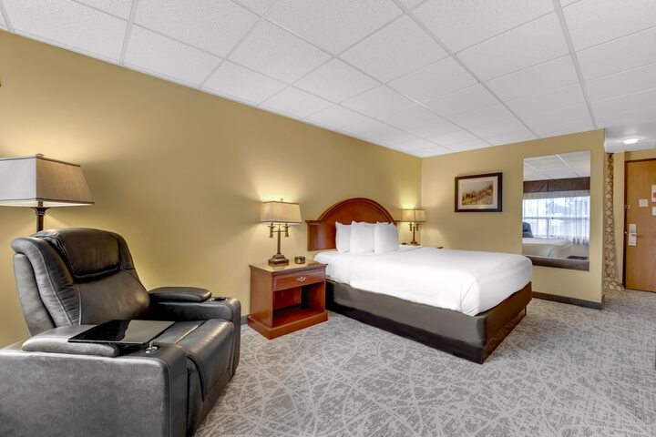 Room 18 of 66