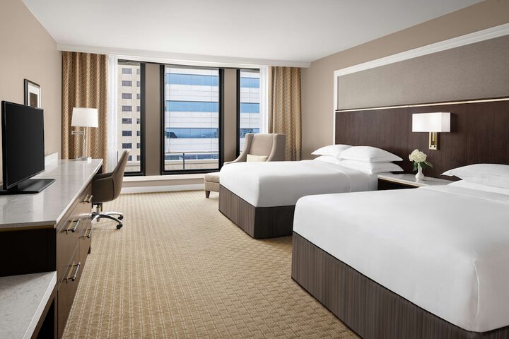 Room 32 of 71