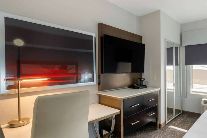 Room 26 of 44