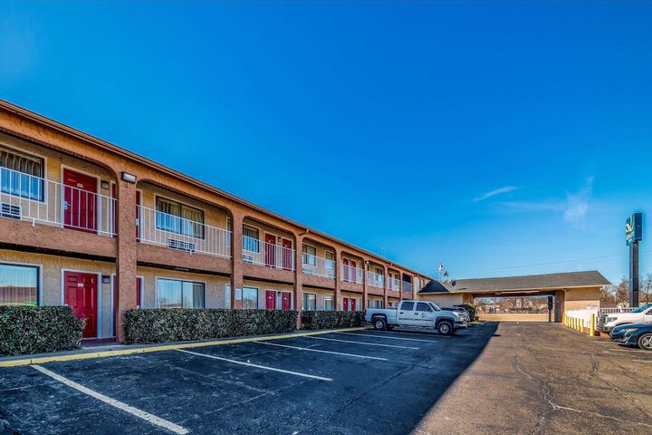 Quality Inn Glenpool - Tulsa