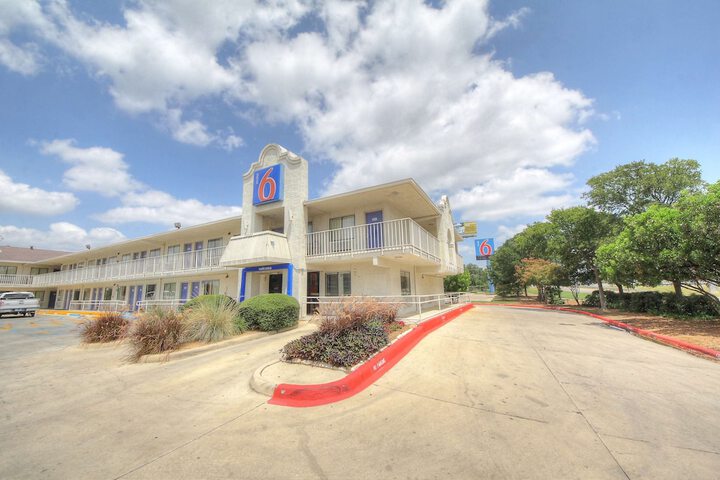 Hotel 3 of 31