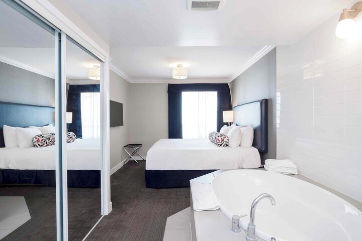 Sandman Signature Prince George Hotel