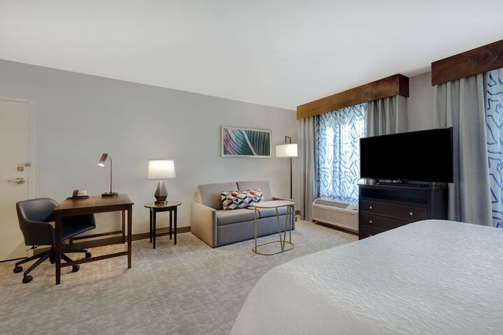 Room 17 of 54
