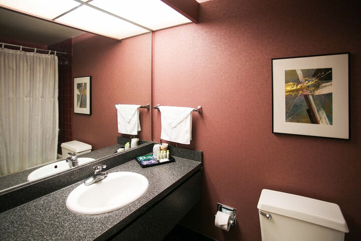 Room 40 of 84