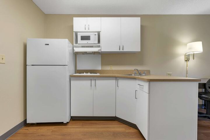 Extended Stay America Suites Stockton March Lane