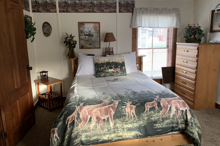 Room 35 of 48