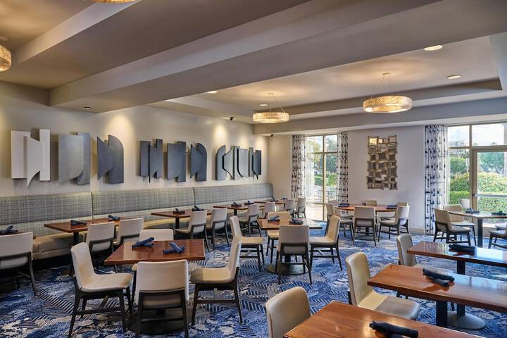 DoubleTree by Hilton Irvine - Spectrum
