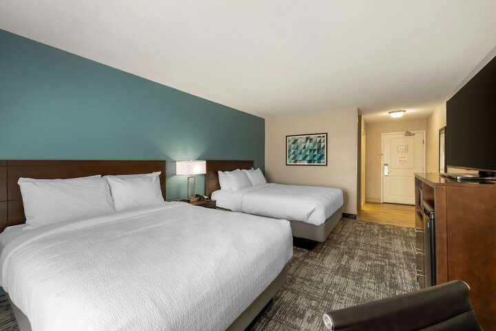 Room 22 of 39