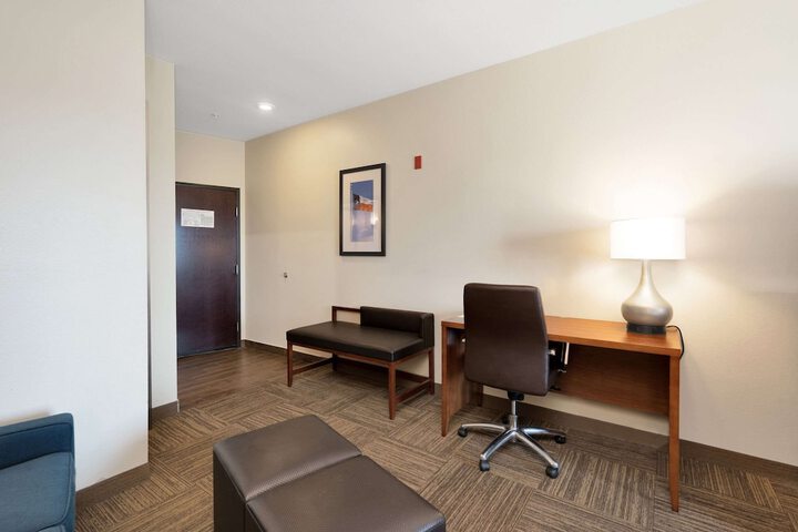 Room 27 of 57