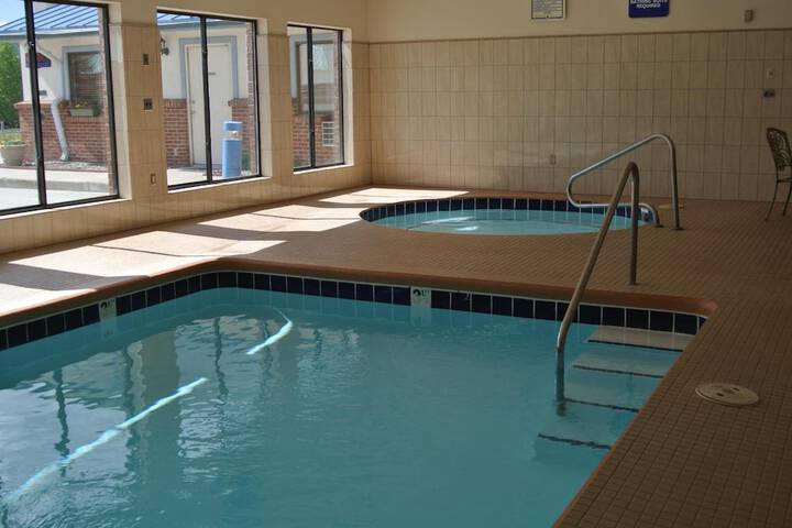 Luxury Inn & Suites
