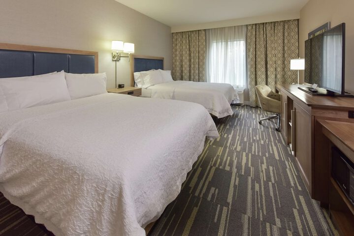 Hampton Inn & Suites Seattle / Redmond