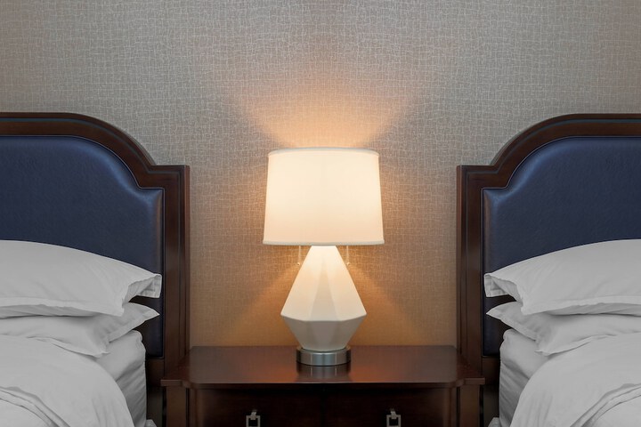 Room 26 of 46