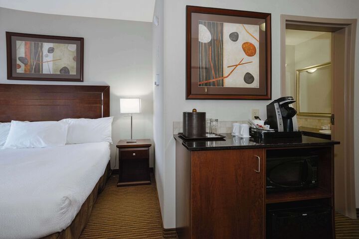 Room 15 of 42