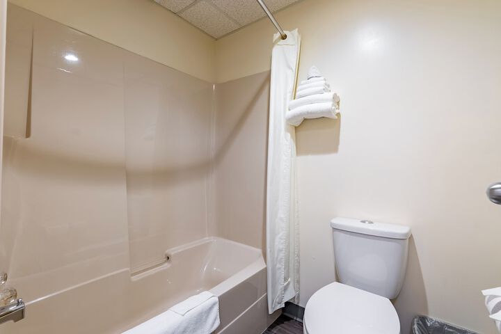 Woodland Inn Meadow Lake