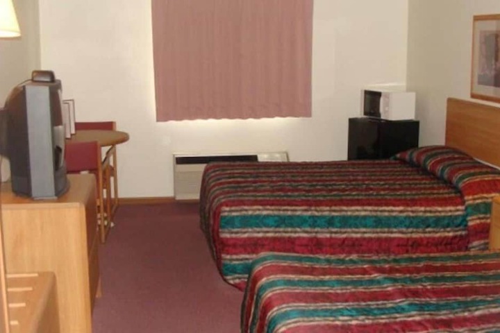 Room 19 of 40