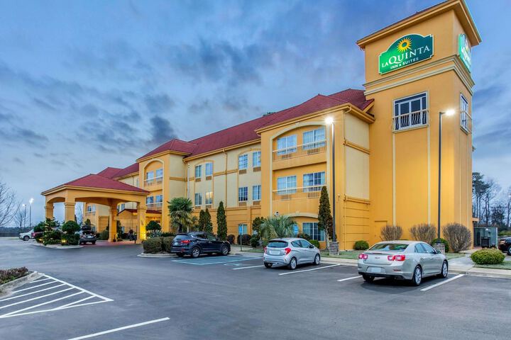 La Quinta Inn & Suites by Wyndham Fultondale Birmingham N
