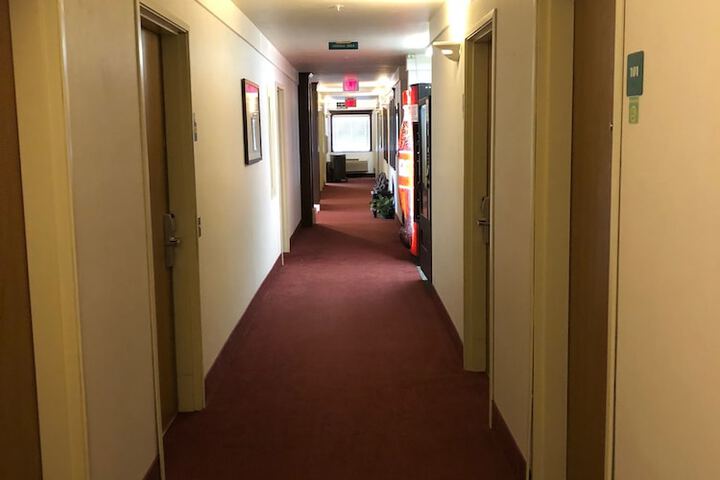 Ballroom/Hall 96 of 107