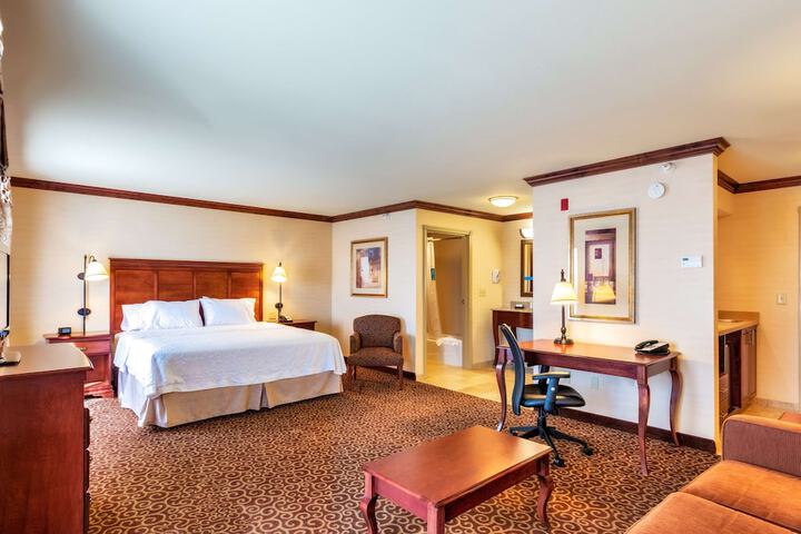 Room 47 of 82