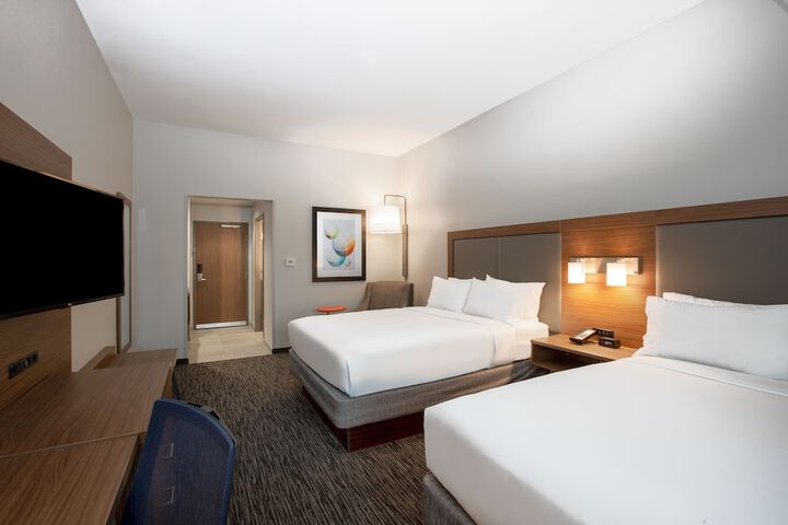 Room 15 of 43