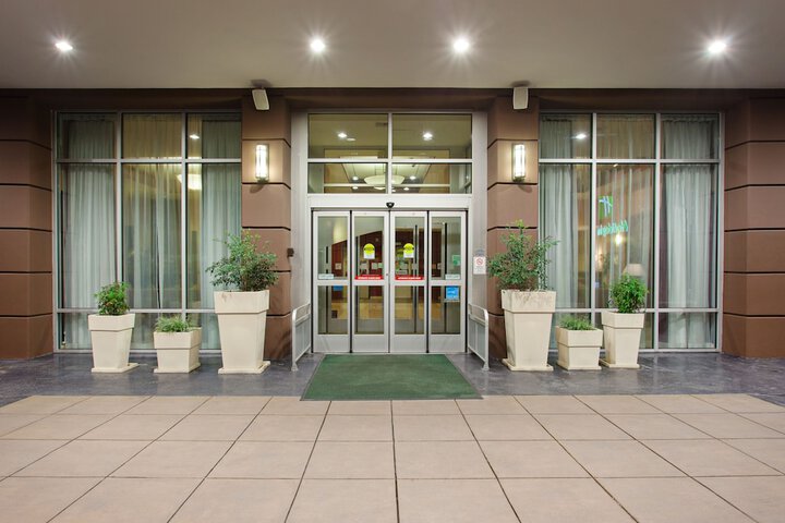 Hotel 7 of 39