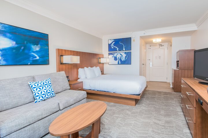 Room 106 of 187