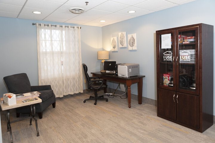 Business Center 26 of 26