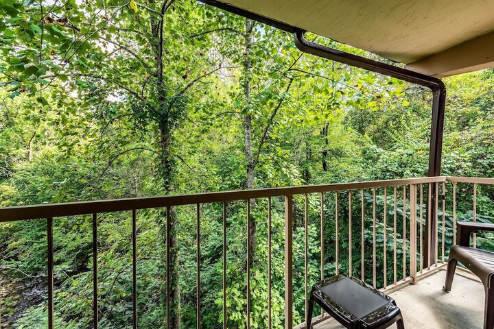 Motel 6 Gatlinburg TN - Smoky Mountains