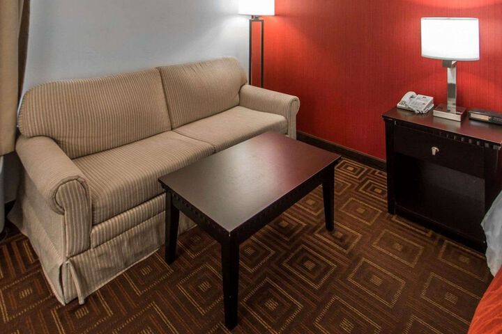 Room 18 of 37